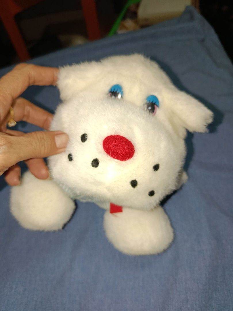 White dog (Category: Plushies & Soft Toys) located in Quezon City. Submitted by kristal68 (Listing ID 1469565784, Image 3). Description: .