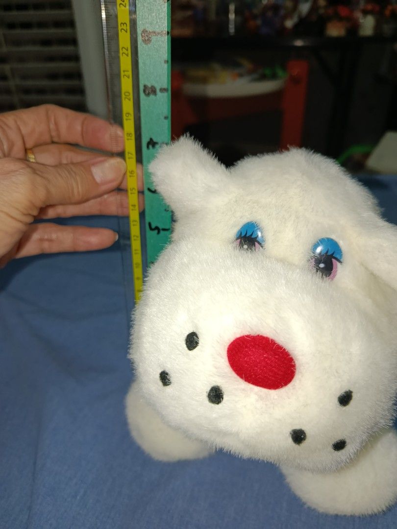 White dog (Category: Plushies & Soft Toys) located in Quezon City. Submitted by kristal68 (Listing ID 1469565784, Image 2). Description: .