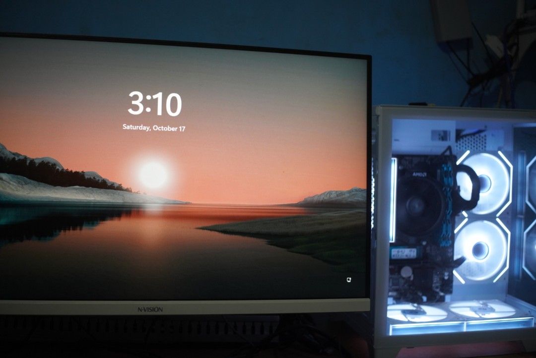 White Gaming PC Rig (Category: Desktops) located in Taguig. Submitted by gnarli (Listing ID 1469456984, Image 3). Description: - Complete white gaming tower setup - Includes N-Vision monitor - Powered by AMD CPU Ryzen 5 5600g - Equipped with multiple argbcooling fans for optimal airflow - Clean build, tested, and 100% working.