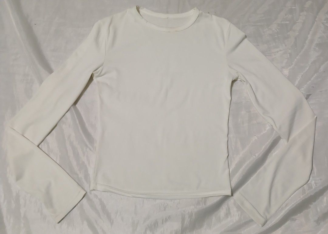 White longsleeves & Black jeans (Category: Sets or Coordinates) located in Taguig. Submitted by miss_rein (Listing ID 1469404510, Image 3). Description: .