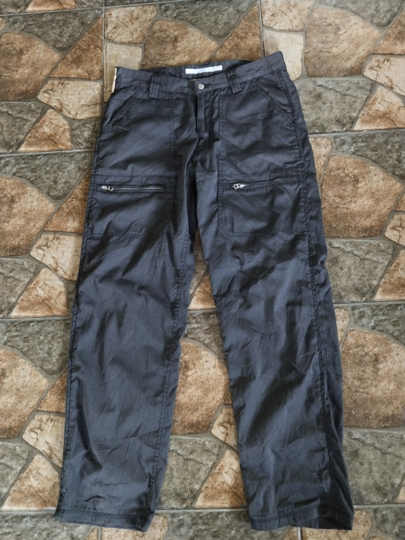 White mountenaring pants (Category: Trousers) located in Legazpi City. Submitted by genobecollectives (Listing ID 1469459208, Image 1). Description: White mountaineering pants 1500 + sf Size large on tag Best for size 34 pababa 42 length 8.5 leg opening Dark gray actual color Very good condition pa Dm📩 .
