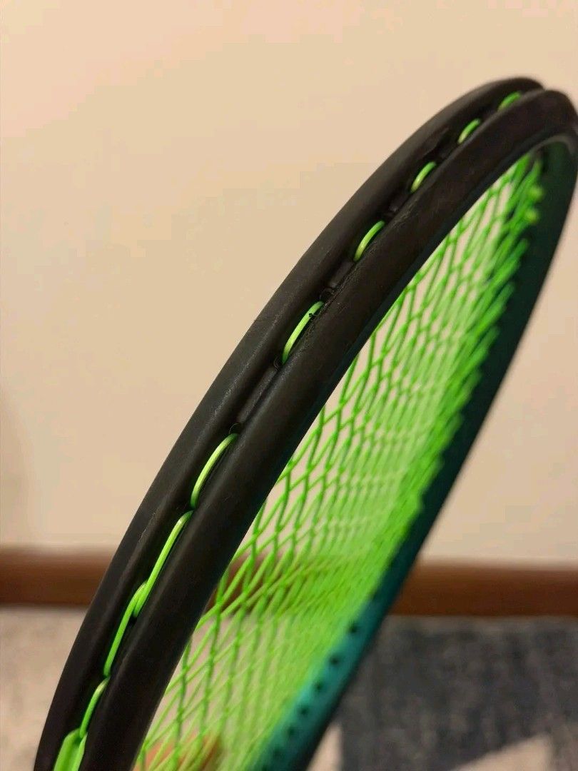wilson blade v9 Tinnes (Category: Racket and Ball Sports) located in Manila. Submitted by clevercrystal_254bfe (Listing ID 1469565083, Image 3). Description: wilson blade v9 98" Kondisi : 9.5/10 Details : - Head size : 98" - Weight : 305g - Grip Size : 2 - String Pattern : 16x19 - Over Grip : Pro Perforated.