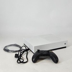 xbox one slim digital 1 tera full games (Category: Xbox) located in Manila. Submitted by cruzivanpatrick (Listing ID 1469515551, Image 2). Description: xbox one slim one tera digital complete controler and cord iba lng controler black tas yung box nya pang xbox one slim na disc edition sinama kolang yung box 6k meet up and test sm grand central momumento thanks.