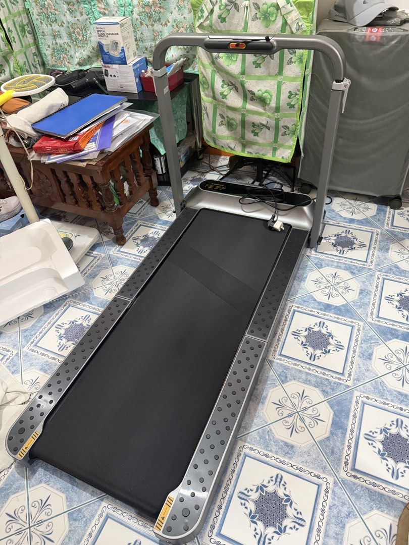 XIAOMI KS R2 FOLDABLE WALKING PAD (Category: Cardio & Fitness Machines) located in Manila. Submitted by drrn.detalo (Listing ID 1468728350, Image 2). Description: ORIGINAL PRICE: 26,400 SELLING: 23,000 RFS: PUMAYAT NA AKO HAHAHA NO ISSUE GOOD AS NEW STILL ON WARRANTY W/ BOX BOUGHT ON 06/12/2026.