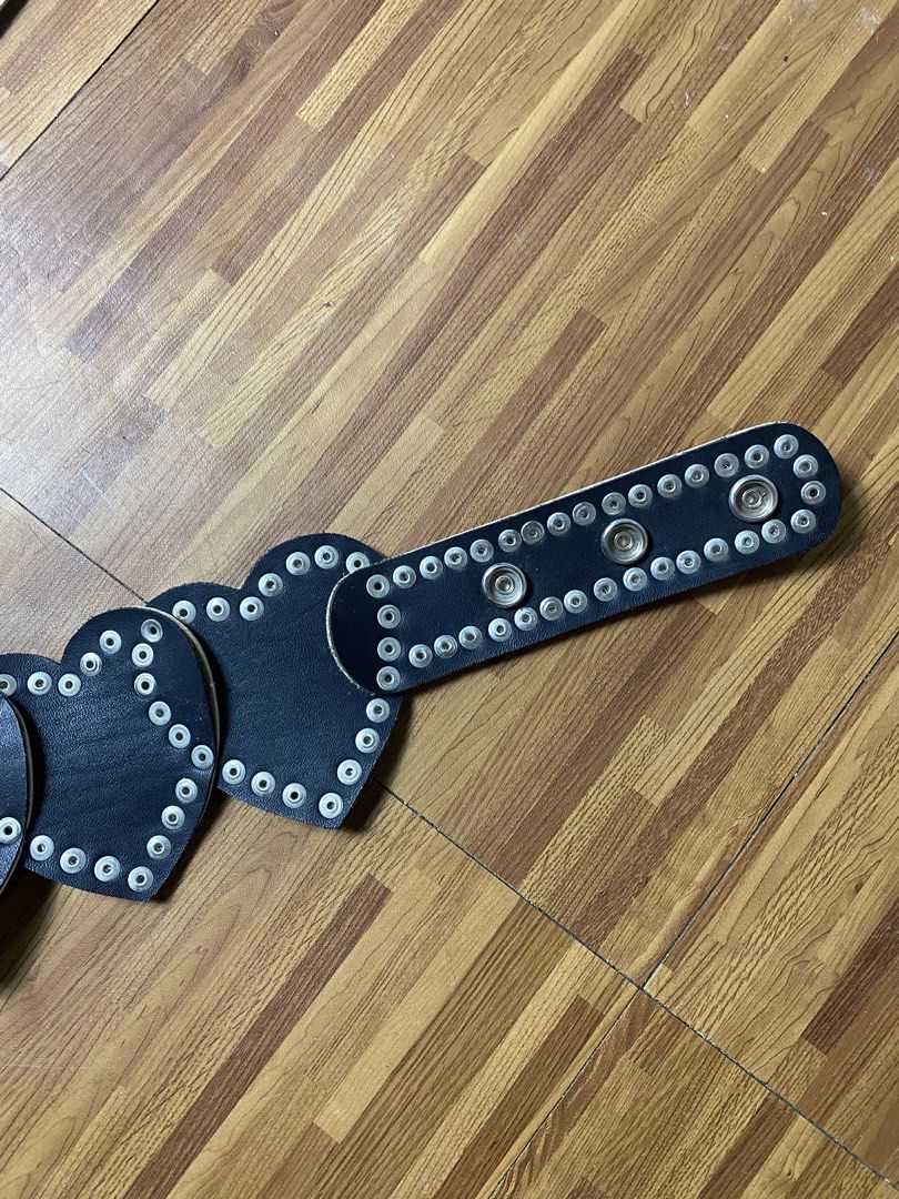Y2k belt heart design (Category: Belts) located in Quezon City. Submitted by semantaryrave (Listing ID 1469552483, Image 3). Description: Y2k belt heart design Length- 37 Good Conditions No issue Dm purchase .