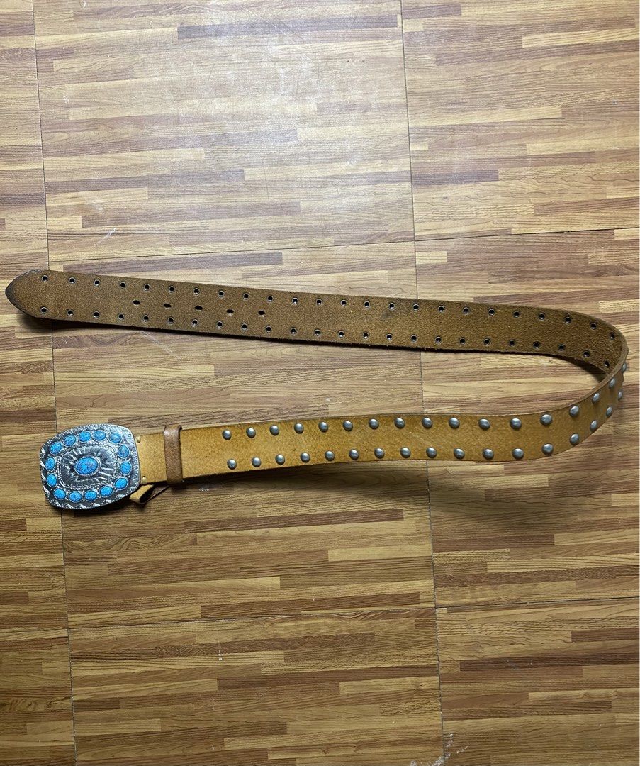 Y2k buckle belt crystal (Category: Belts) located in Quezon City. Submitted by semantaryrave (Listing ID 1469552595, Image 1). Description: Y2k buckle belt crystal Length- 40 Good Conditions No issue Dm purchase .