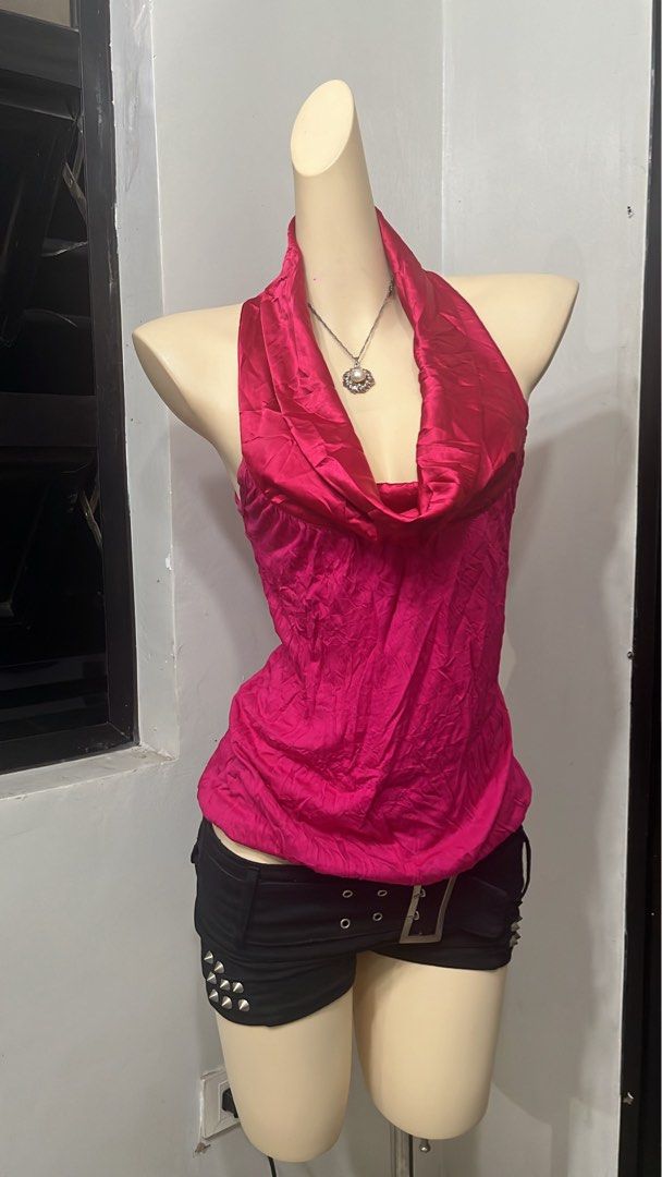 Y2k cowl neck hotpink top (Category: Sleeveless) located in Caloocan City. Submitted by onlyfromthepast (Listing ID 1469483659, Image 1). Description: 9/10 condition S-m ✅My bio before purchasing tia💕 ✅ All items are fresh from bales, Pls expect dirt,dust or stains .