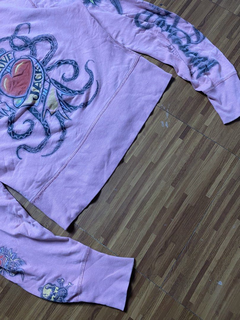 Y2k ed hardy alt hoodie jacket (Category: Hoodies) located in Quezon City. Submitted by semantaryrave (Listing ID 1469551577, Image 3). Description: Disneyland y2k hoodie jacket Size- Small Width- 18 Length- 21 Good condition No issue .