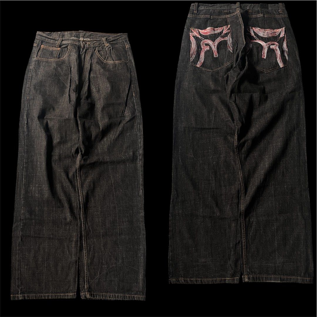 Y2K Jeans (Category: Jeans) located in Manila. Submitted by kcjoshuaa50741 (Listing ID 1469551276, Image 1). Description: REFUSE (RAW DENIM) W 35 / L 46 / T 15.5 / H 10 🏷️1250 AS NEW -EXCELLENT CONDITION.