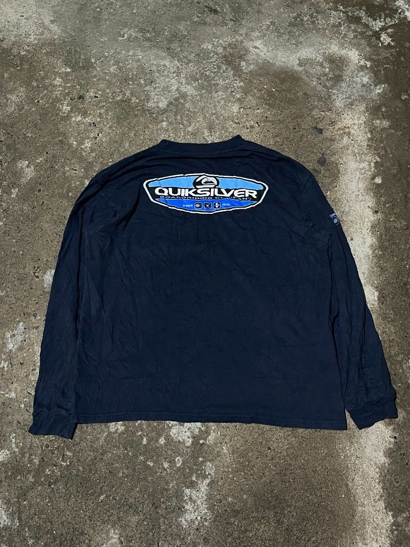 y2k Quicksilver l/s (Category: Coats, Jackets and Outerwear) located in Manila. Submitted by lensandlove (Listing ID 1469544233, Image 2). Description: Size Large W22.5 L27.5 Issue Baby hairline Color rate 9/10 Good condition 700.