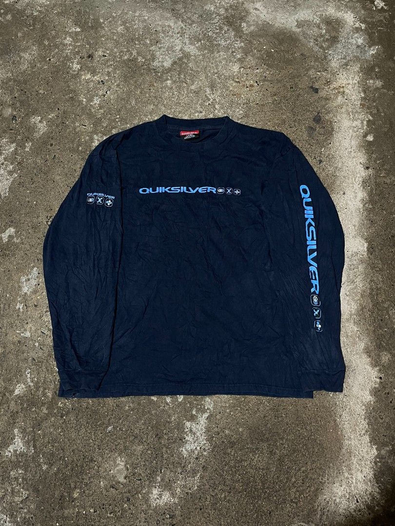 y2k Quicksilver l/s (Category: Coats, Jackets and Outerwear) located in Manila. Submitted by lensandlove (Listing ID 1469544233, Image 1). Description: Size Large W22.5 L27.5 Issue Baby hairline Color rate 9/10 Good condition 700.