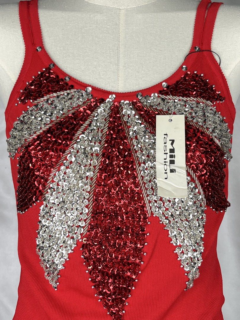 Y2K Red Sunburst Cami Top (Category: Sleeveless) located in Polomolok. Submitted by allisthriftsph (Listing ID 1469518560, Image 3). Description: .