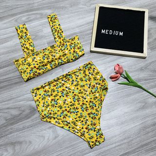 (Category: ) located in . Submitted by lovemyclothes21 (Listing ID 1469496747, Image 1). Description: .