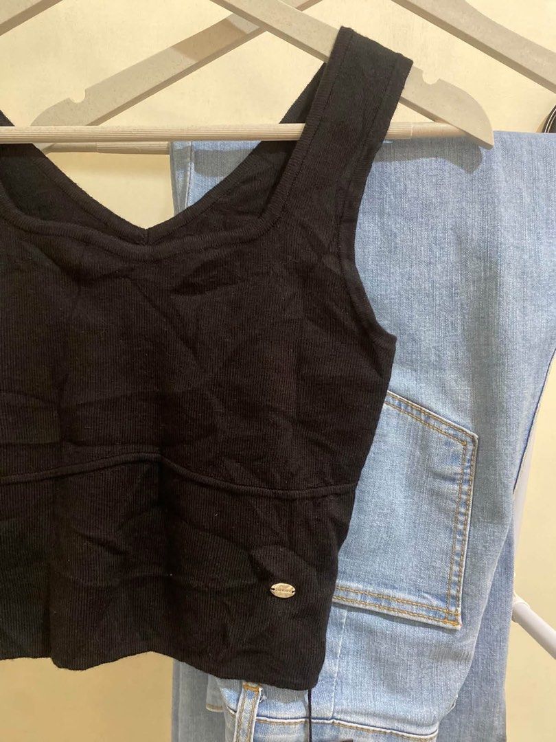Yes Women Top (Category: Activewear) located in Davao. Submitted by aunthriftpreneur (Listing ID 1469532776, Image 2). Description: Cotton type Small .