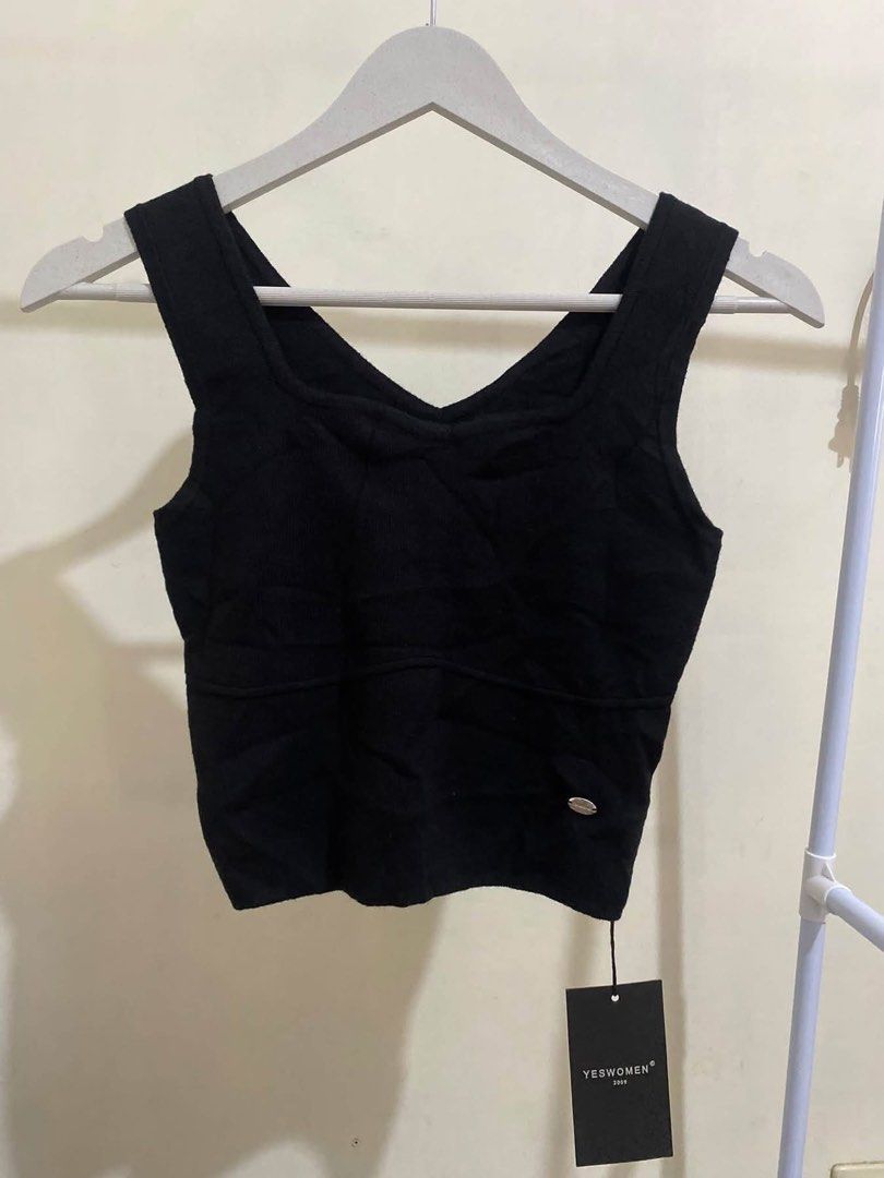 Yes Women Top (Category: Activewear) located in Davao. Submitted by aunthriftpreneur (Listing ID 1469532776, Image 1). Description: Cotton type Small .