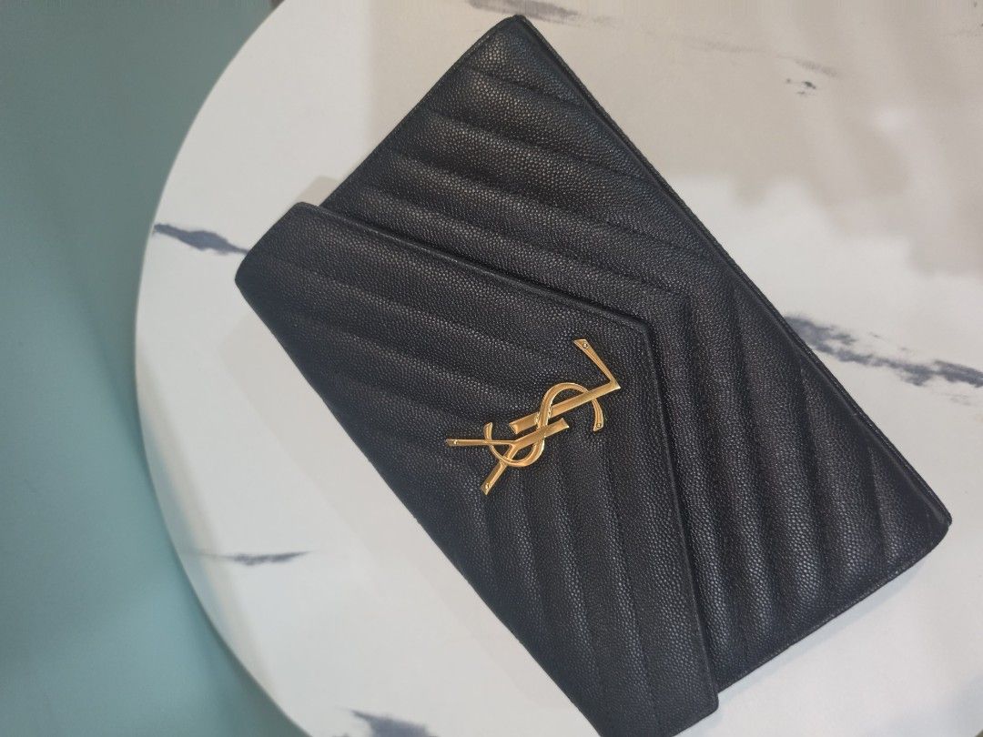 YSL Highquality copy but real caviar leather (Category: Luxury Bags & Wallets) located in Agdangan. Submitted by closetbysamita (Listing ID 1469503515, Image 2). Description: From China YSL Highquality copy received as gift Real Caviar leather and still smells new Php 3000 still nego for sure buyer good for daily use real and smella leather.