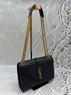 (Category: ) located in . Submitted by redrabbitluxury (Listing ID 1469413869, Image 1). Description: .