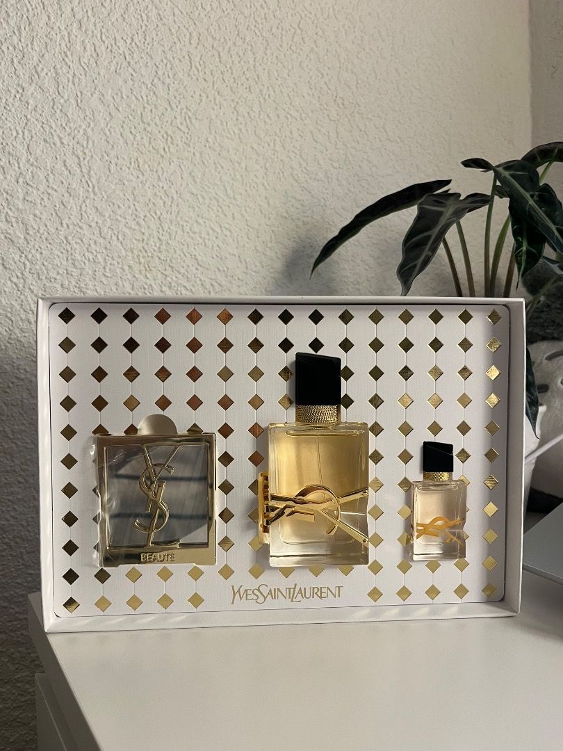 Yves Saint Laurent Libre Eau de Parfum Gift Set (Category: Fragrance & Deodorants) located in Santa Rosa. Submitted by violetmarkeyy (Listing ID 1469567890, Image 2). Description: - 100% Authentic Yves Saint Laurent Libre Gift Set from Germany - Comes in original white gift box - Includes: 1x standard 50ml perfume bottle - Includes: 1x travel-sized mini perfume - Includes: Exclusive YSL Beauté accessory item - Brand new and unused, ideal for gift