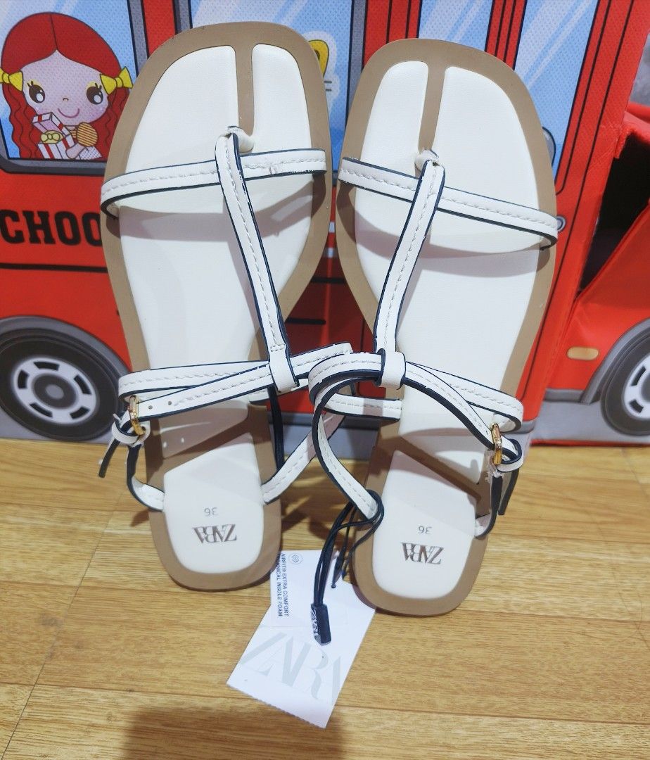 Zara Flat Sandals 😍 free sfee (Category: Flats & Sandals) located in Bulacan. Submitted by joanplm12 (Listing ID 1469496312, Image 3). Description: brandnew size 36 free sfee rfs masikip sakin pwede din swap sa size 37.