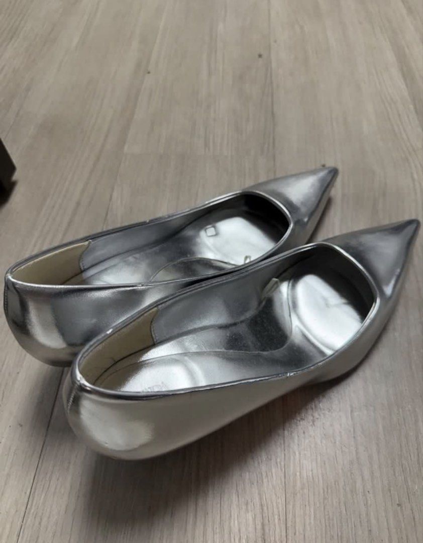 Zara Silver Kitten Heels (Category: Heels) located in Manila. Submitted by deniellegilbuena (Listing ID 1469434112, Image 2). Description: SRP 2,500.00.