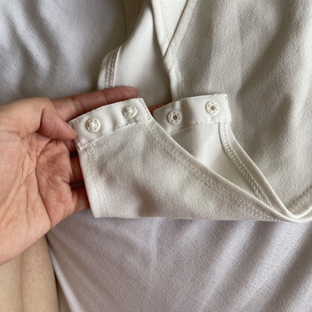 Zara White Corset Bodysuit (Category: Others Tops) located in Quezon City. Submitted by fifionugh (Listing ID 1469424596, Image 3). Description: .