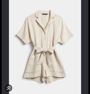 (Category: ) located in . Submitted by zntinycloset (Listing ID 1469505839, Image 1). Description: .