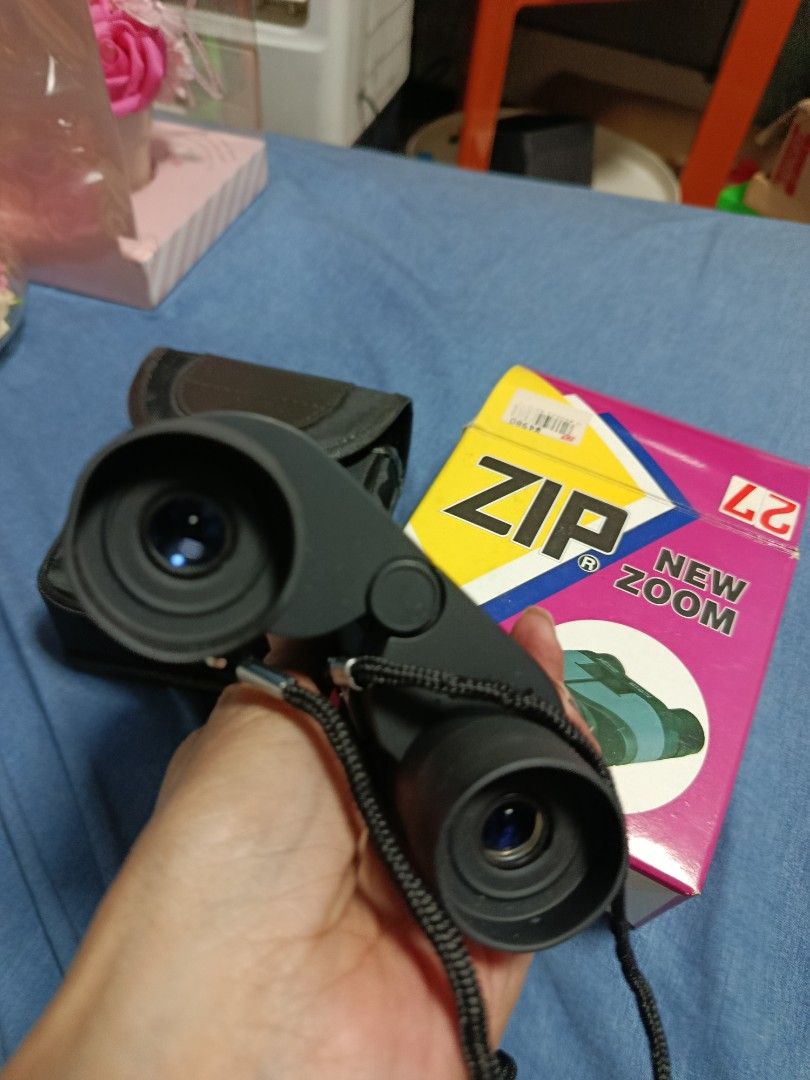 Zip Binoculars 8-30x25 (Category: Other Photography Accessories) located in Quezon City. Submitted by kristal68 (Listing ID 1469494599, Image 1). Description: for bird watching.