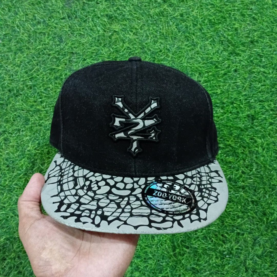 zoo york skate brand snapback (Category: Caps & Hats) located in Muntinlupa City. Submitted by rianrax3012 (Listing ID 1469526152, Image 1). Description: .