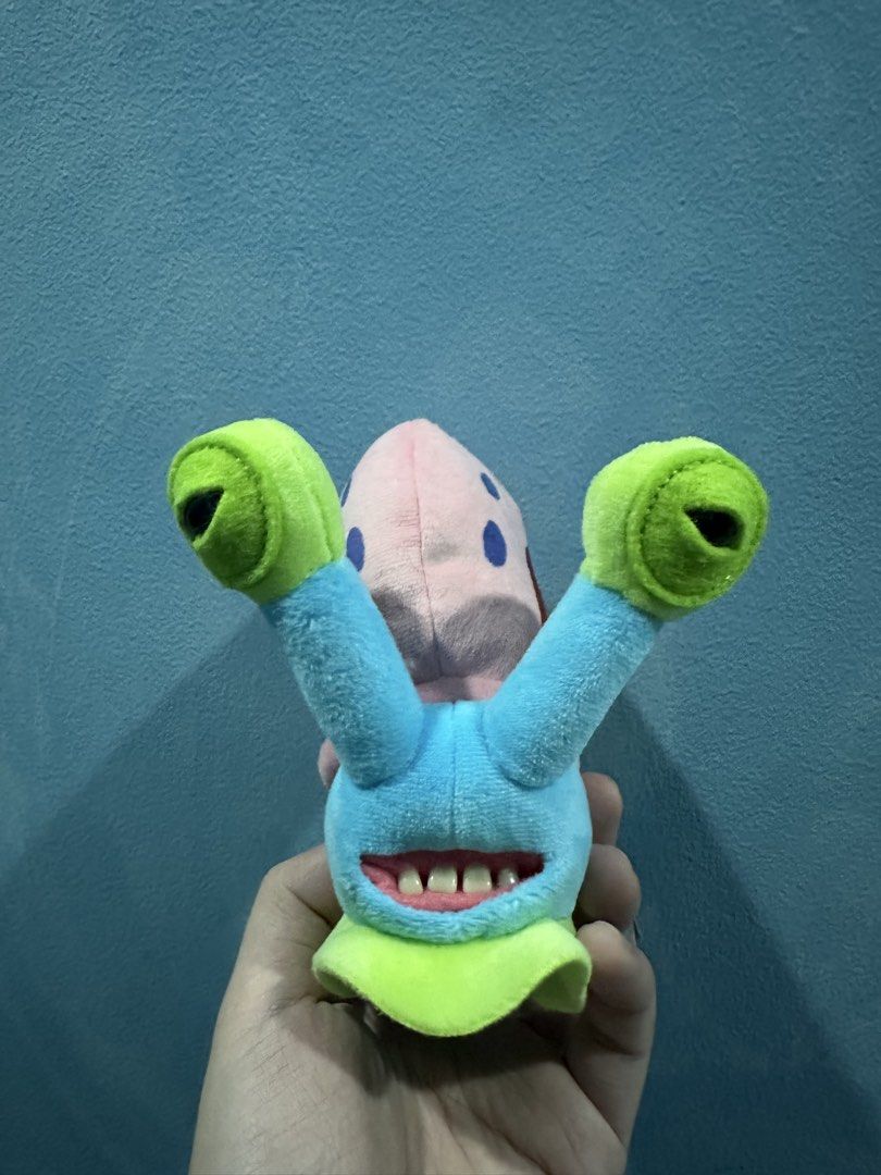 Zuru Fuggler x SpongeBob SquarePants Patrick Gary Plush (Category: Plushies & Soft Toys) located in Antipolo. Submitted by jordeee (Listing ID 1469543973, Image 1). Description: .