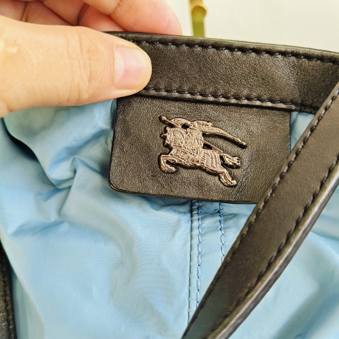 100% ORIGINAL Money back Guarantee!! (Category: Beach Bags) located in Mexico. Submitted by indaymurayta888 (Listing ID 1469748148, Image 2). Description: 100% ORIGINAL / AUTHENTIC Money back Guarantee if proven Fake!! Price 7,800 💯Japan Preloved ✅Excellent Condition 🍀 Rank A Rate 9 ✅Shipping Nationwide/ International 📌For Order and Inquirers Please Message Us Directly 📱09649977820 📌Kindly check the photos bellow upon Ordering for your refer