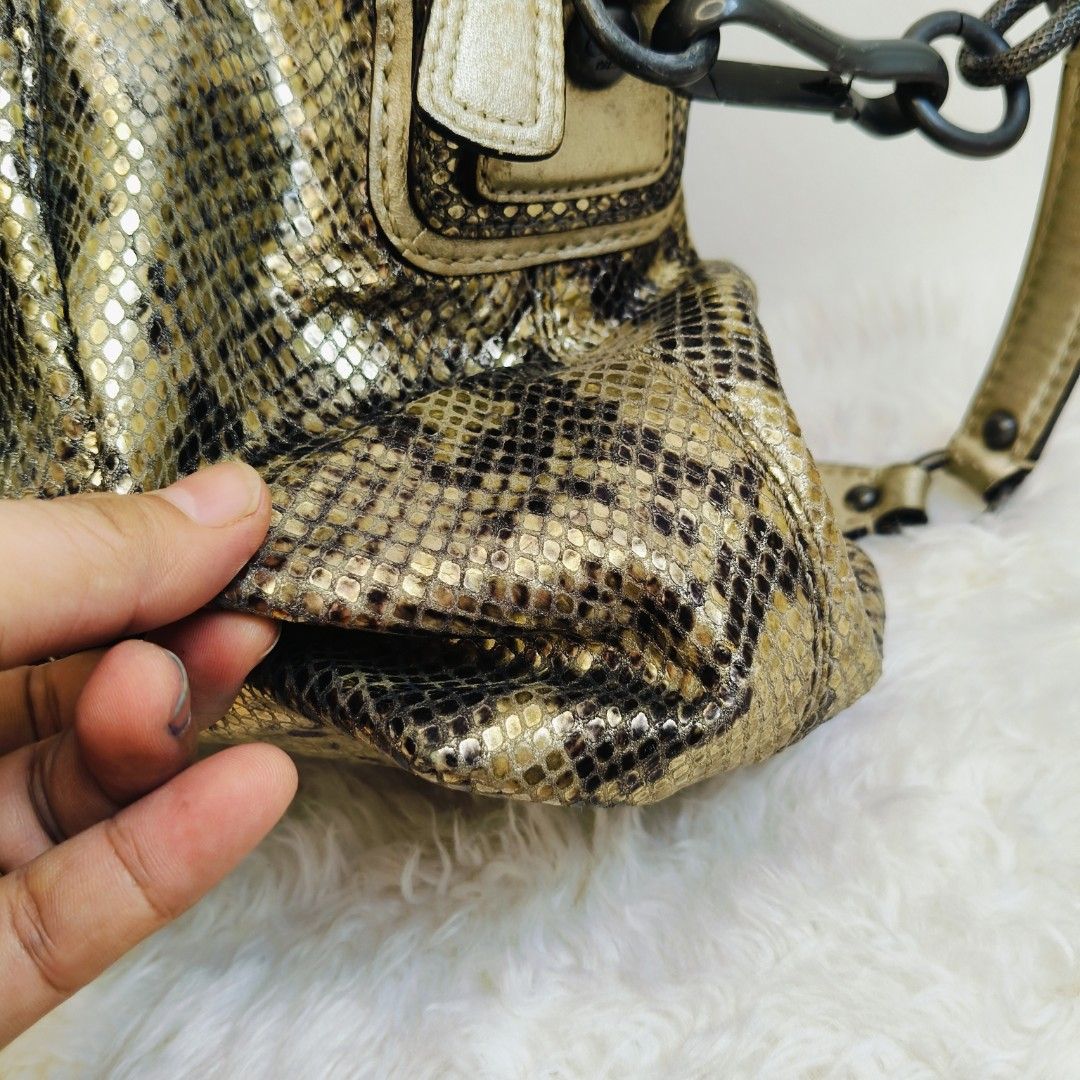 100% Original MONEY Back Guarantee (Category: Shoulder Bags) located in Mexico. Submitted by indaymurayta888 (Listing ID 1469748226, Image 2). Description: 100% ORIGINAL / AUTHENTIC Money back Guarantee if proven Fake!! Price 3,800 💯Japan Preloved ✅Excellent Condition 🍀 Rank AB Rate 8.5 ✅Shipping Nationwide/ International 📌For Order and Inquirers Please Message Us Directly 📱09649977820 📌Kindly check the photos bellow upon Ordering for your r