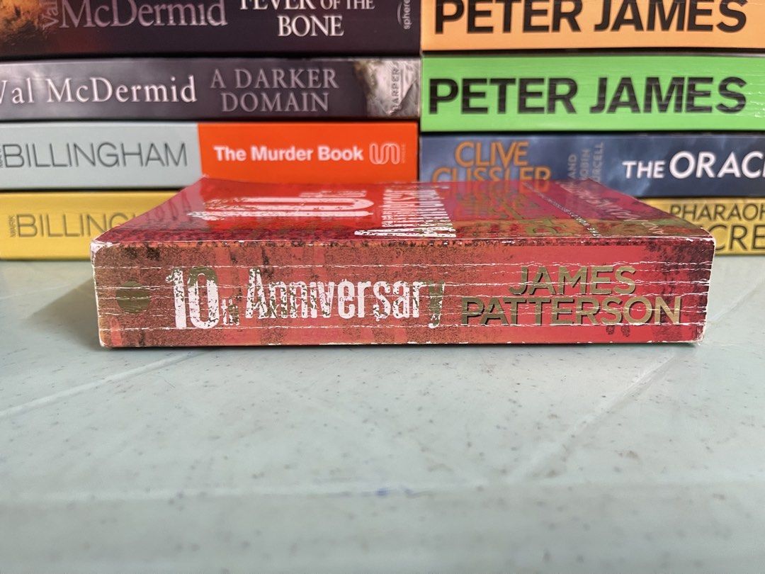 10th Anniversary by James Patterson (Category: Storybooks) located in General Trias. Submitted by kwinay.28 (Listing ID 1469651843, Image 2). Description: Mmpb(pocketbook size) spine crease.