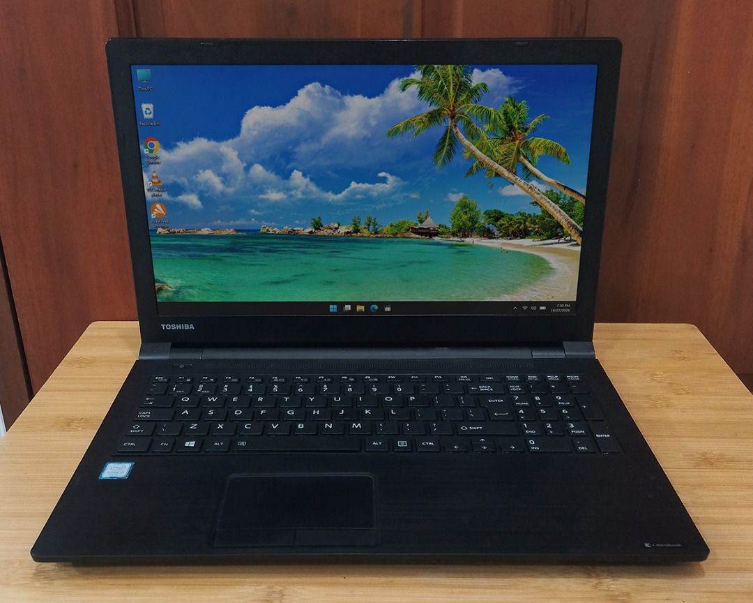 15.6 inch Toshiba Satellite Pro Laptop 7th Gen Intel Core i5, 8GB RAM ...