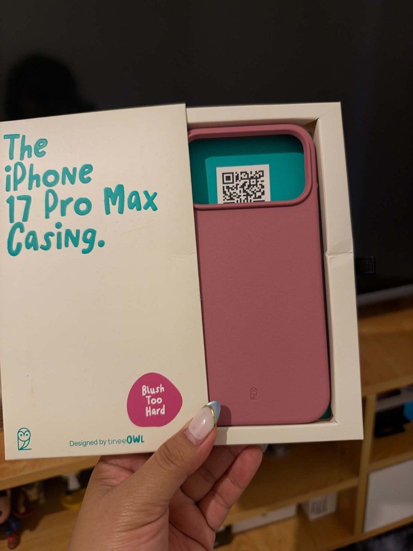 17 pro max cases (Category: Cases & Sleeves) located in Manila. Submitted by perlitas (Listing ID 1469687655, Image 2). Description: 1k/case.