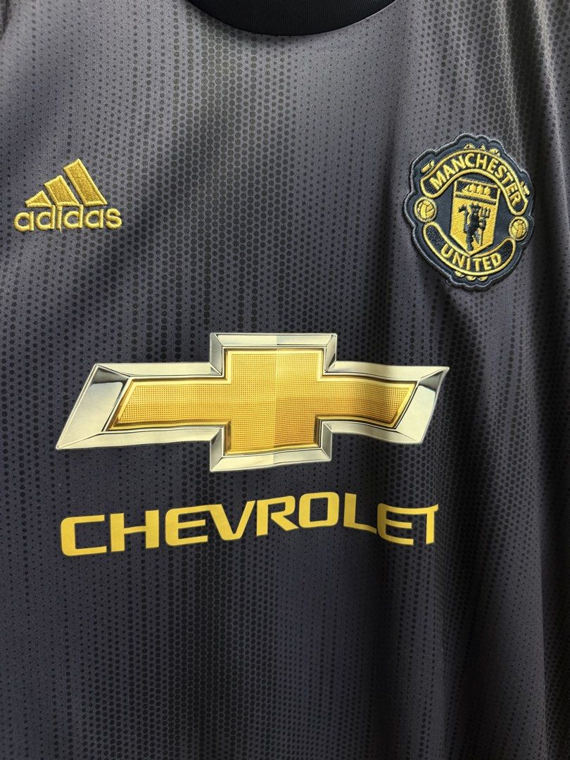 2018–19 Adidas Manchester United Third Kit (Category: Tshirts & Polo Shirts ) located in Cavite. Submitted by PRIVATE.Selection (Listing ID 1469629640, Image 2). Description: 2018–19 Adidas Manchester United Third Kit Size XL W- 22.5 L- 30 Good as new Issues: Check last 2 pics .