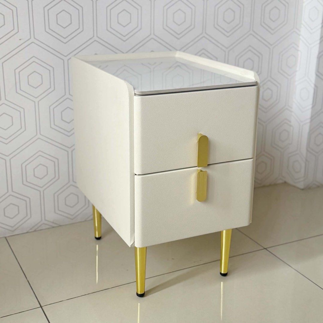 2 drawers Side aend Night Table (Category: Tables & Sets) located in Valenzuela. Submitted by jhagonzales (Listing ID 1469672107, Image 3). Description: .