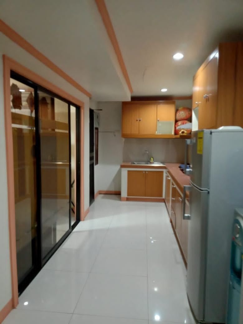 2 house in one Lot 200SQM (Category: House & Lot) located in Caloocan City. Submitted by swiftfalcon.0f0cf7 (Listing ID 1469664118, Image 3). Description: 🏠 2 HOUSES IN 1 LOT — From 7.5M down to ₱6.8M CASH! 📍 Deca Homes, Catalunan Grande, Davao City ✅ 200 sqm lot ✅ 5 Bedrooms ✅ 2 Bathrooms ✅ 2 Parking Spaces ✅ Flood-Free ✅ Near schools & establishments ✅ ₱7.5M → NOW ₱6.8M CASH ONLY! Slightly negotiable ✅ Seller shoulders transfer process ✅ Semi