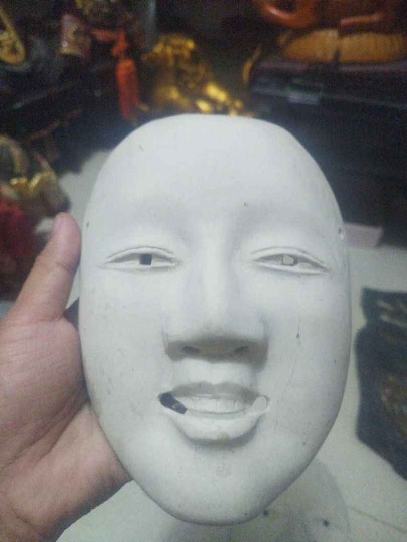 2pcs Japanese art mask (Category: Vintage Collectibles) located in San Rafael. Submitted by jflshoppe1989 (Listing ID 1469629656, Image 2). Description: .