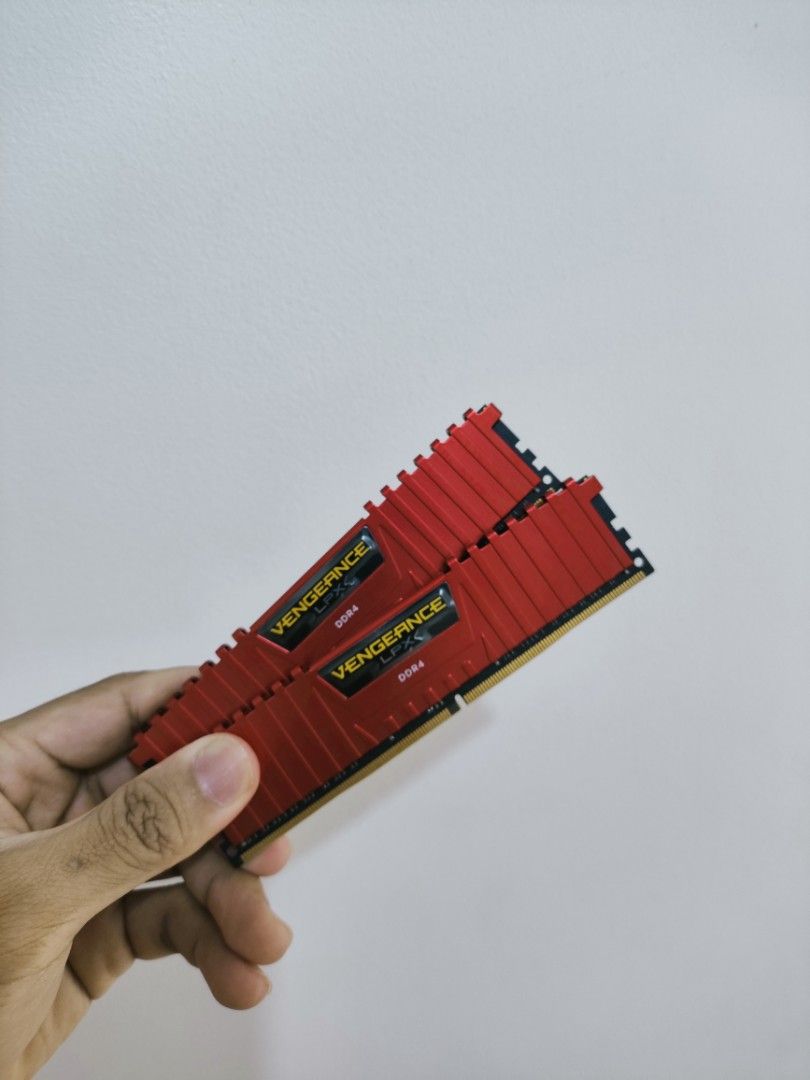 32gb Corsair Vengeance RED DDR4 RAM Memory (Category: Computer Parts) located in Manila. Submitted by allanhs (Listing ID 1469627864, Image 2). Description: 32gb (2x16) Corsair Vengeance DDR4 RAM Memory Available for videocall tests. RFS: Extra Parts, main PC revamp Location: Taguig/Gil Puyat Black-colored 32gb kit also available. Tags: ddr4, ddr5, ram, memory, ryzen, pc, gaming, computer, intel.