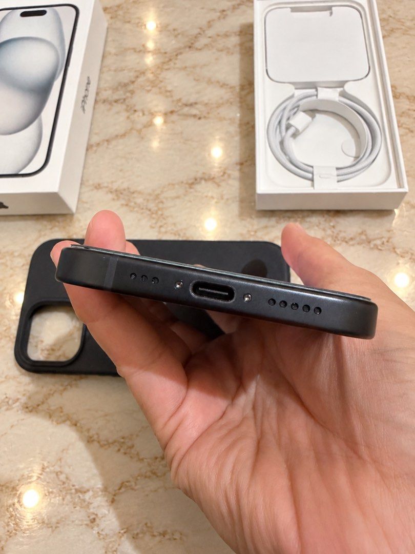 3 mos old iPhone 15 in Black (128GB) (Category: Other Gadgets) located in San Pedro. Submitted by cathy_paras (Listing ID 1469629615, Image 3). Description: 🖤 FOR SALE: iPhone 15 128GB — BLACK 🖤 ✨ SUPER ALAGA | BRAND NEW CONDITION! ✨ 📱 UNIT DETAILS: 💾 128GB Storage 🗓️ Only 3 Months Old 🔓 Globe-Locked — Openline process ongoing 🇵🇭 NTC Approved 🔋 100% Battery Health 📦 Complete Original Package ✨ 99% Smooth — with minor paint chips near th