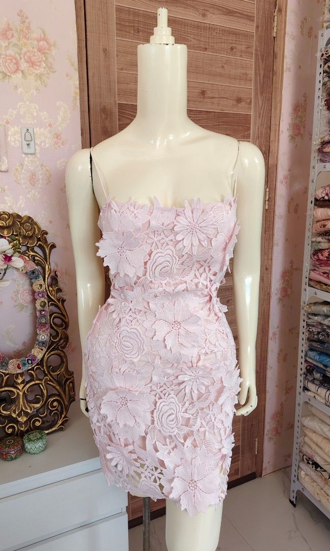 3D Pink Lace Mini Dress (Category: Dresses) located in Pagudpud. Submitted by altheacee063978 (Listing ID 1469685471, Image 3). Description: .