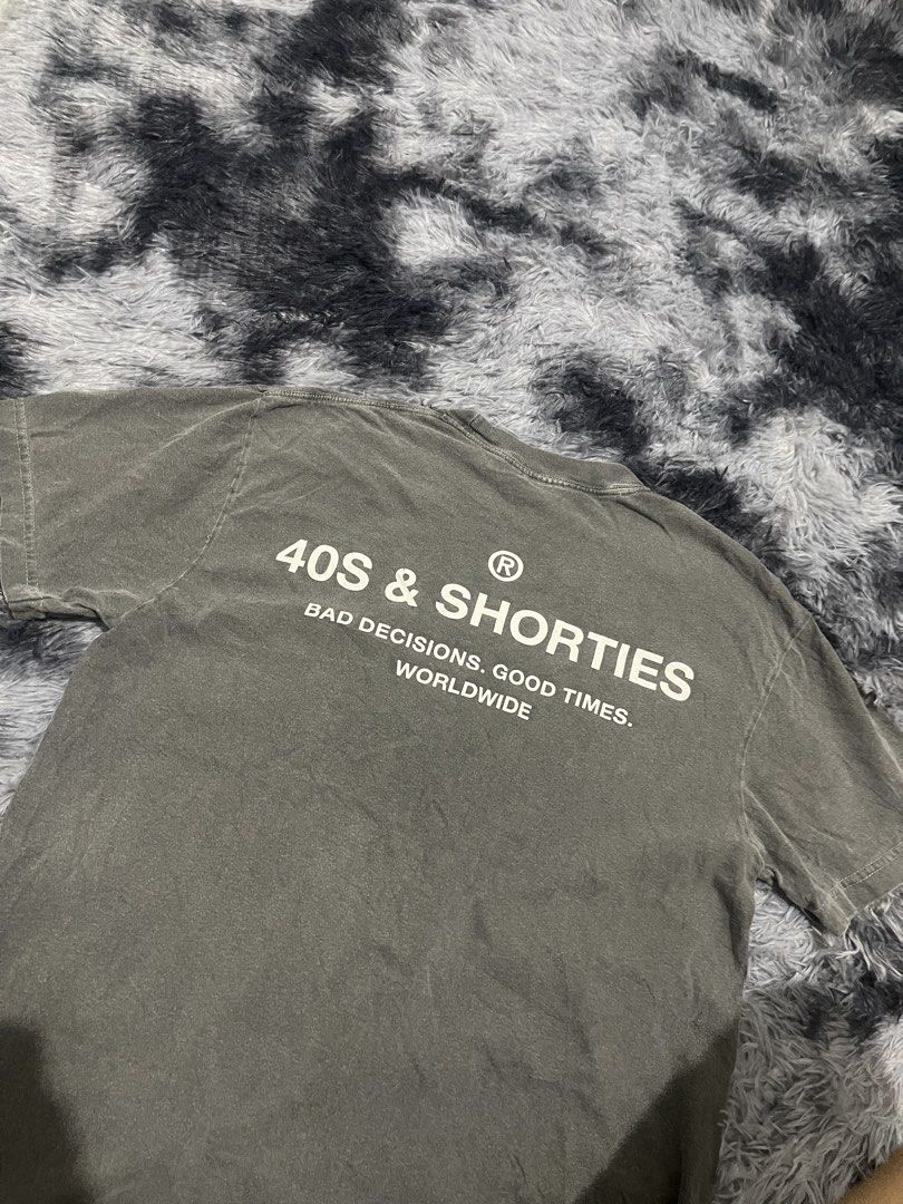 40s and shorties (Category: Tshirts & Polo Shirts ) located in San Jacinto. Submitted by clothcartelph (Listing ID 1469662767, Image 1). Description: Size: med Dimes: 20/27.5 Width: 20 Length: 27.5 Issue: ~ Color rate: 9.4/10.