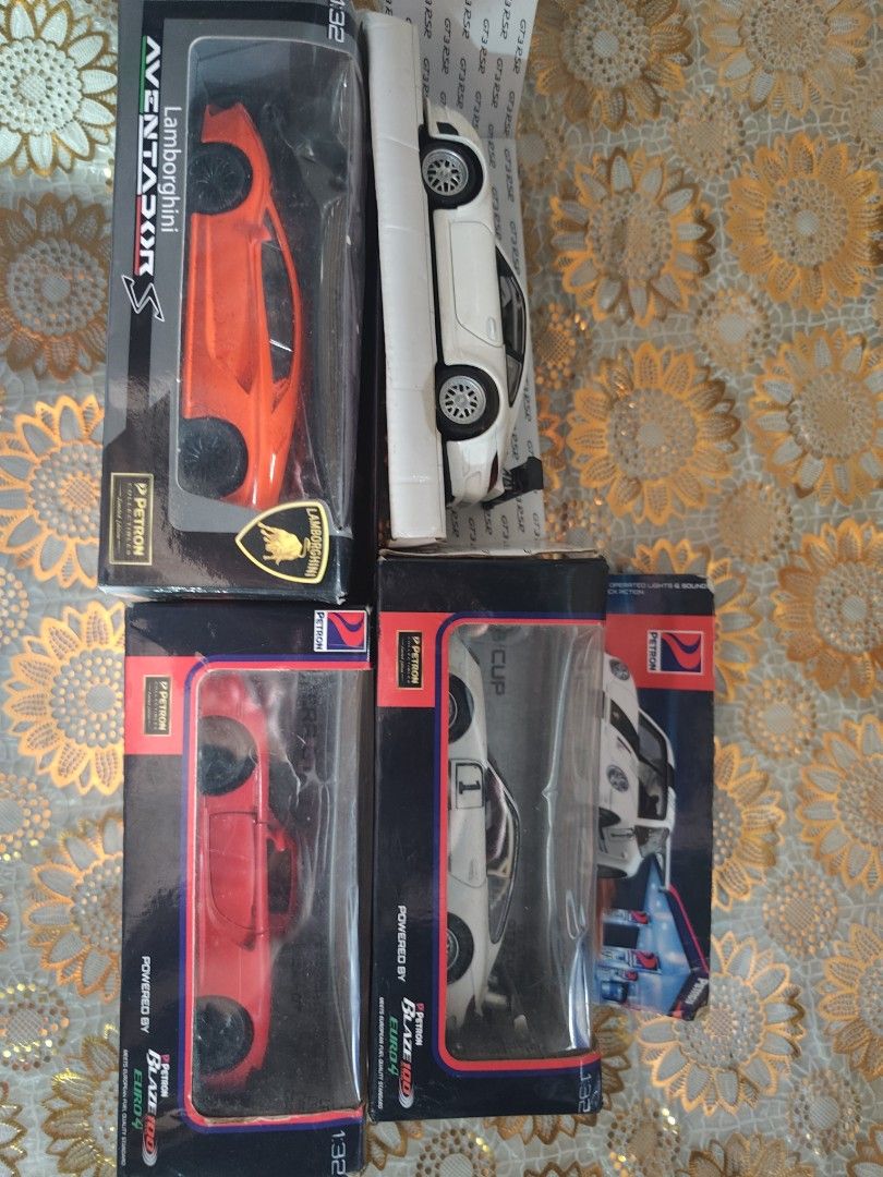 4pcs Petron car (Category: Kids Toys) located in Muntinlupa City. Submitted by dhido (Listing ID 1469578563, Image 2). Description: issue mga karton lalamove with your own cost .