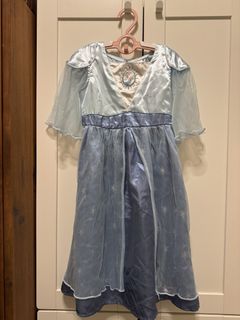 Disney Elsa dress 迪士尼公主裙, 兒童＆孕婦用品, 嬰兒及小童流行時尚 - Carousell