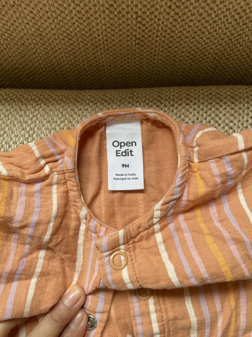 5pcs bundle of onesies/overalls (Category: Babies & Kids Fashion) located in Marikina City. Submitted by marahome (Listing ID 1469596181, Image 3). Description: 🐚 With stain due to storage, not sure if washable. Tili Dahli has issue. 🐚 my baby wore this until 3 years old (petite) 🐚 selling as bundle only 🐚 really nice fabric linen and 100% cotton 🐚 selling really cheap, please don’t lowball. 🙏🏼 HT zara hm kiru laila lyra kiru yoji uniqlo k