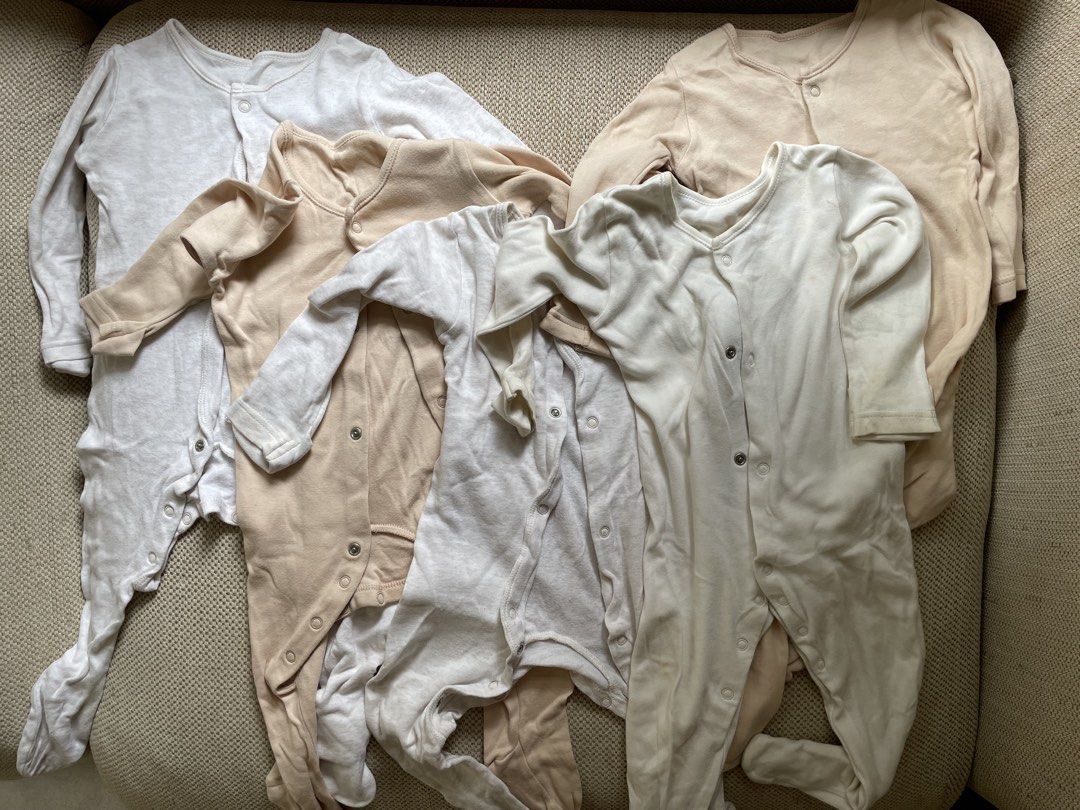 5pcs George neutral sleepwear frogsuit (Category: Babies & Kids Fashion) located in Marikina City. Submitted by marahome (Listing ID 1469612718, Image 1). Description: 🐚 With stain due to storage, washable. Please see pictures. 🐚 my baby wore this until 2 years old 🐚 selling as bundle only 🐚 really nice fabric 100% cotton 🐚 selling really cheap, please don’t lowball. 🙏🏼 HT zara hm kiru laila lyra kiru yoji uniqlo korean tili dahli umi baby