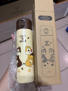 由 share.clothes (刊登 ID 1469731623，圖片 1) 提交，位於 的 (類別：)，說明：。