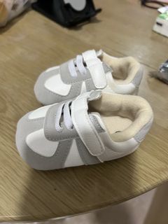 （分類：）位於 。 由 andyandy2222 提交（商品編號 1469684233，圖片 1）。簡介： 。