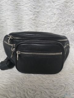 (Category: ) located in . Submitted by dust.end.bags (Listing ID 1469620205, Image 1). Description: .