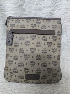 (Category: ) located in . Submitted by dust.end.bags (Listing ID 1469616645, Image 1). Description: .